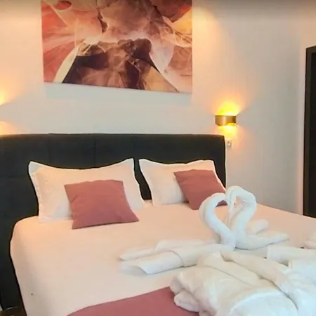Oda ve Kahvaltı Diamond Lux&spa Sovata